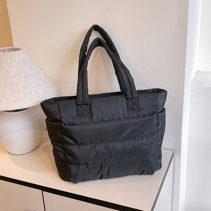 Simple tote bag for ladies with large capacity