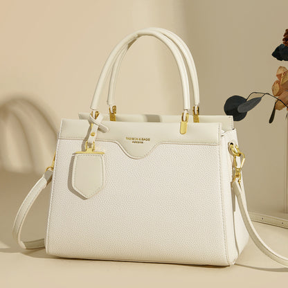 Handbags are versatile for women in autumn