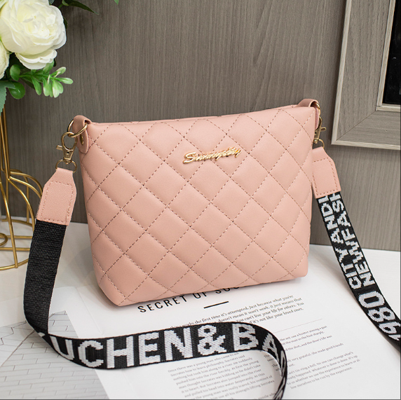 Diamond Plaid Bucket Bag